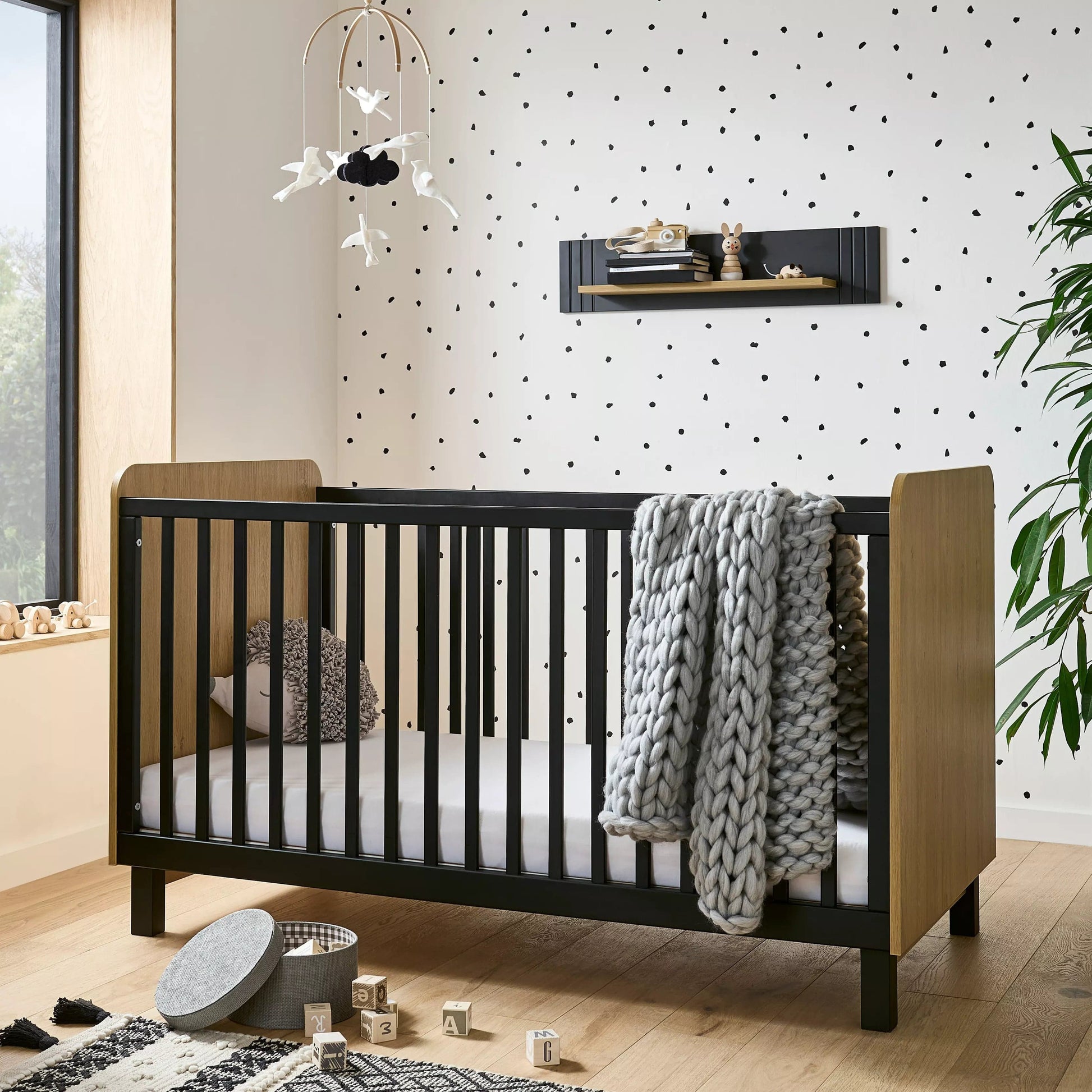 Cuddleco Cot & Cot Bed CuddleCo Rafi Cot Bed - Oak & Black